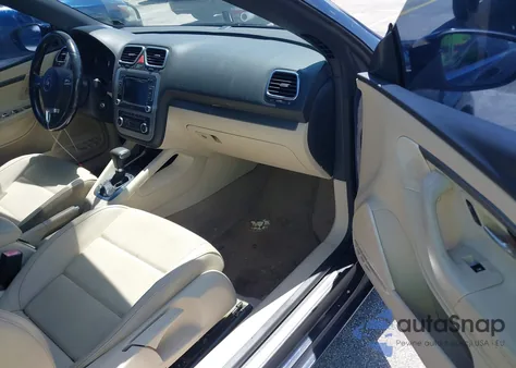 2010 Volkswagen Eos Komfort z USA, uszkodzony, nr VIN WVWBA7AH2AV018698